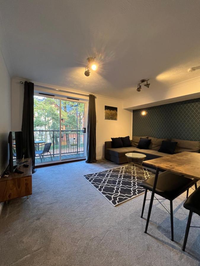 Archers 2 Bedrooms, Balcony, 2 Bathrooms, Free Parking, Wifi Southampton Exteriör bild