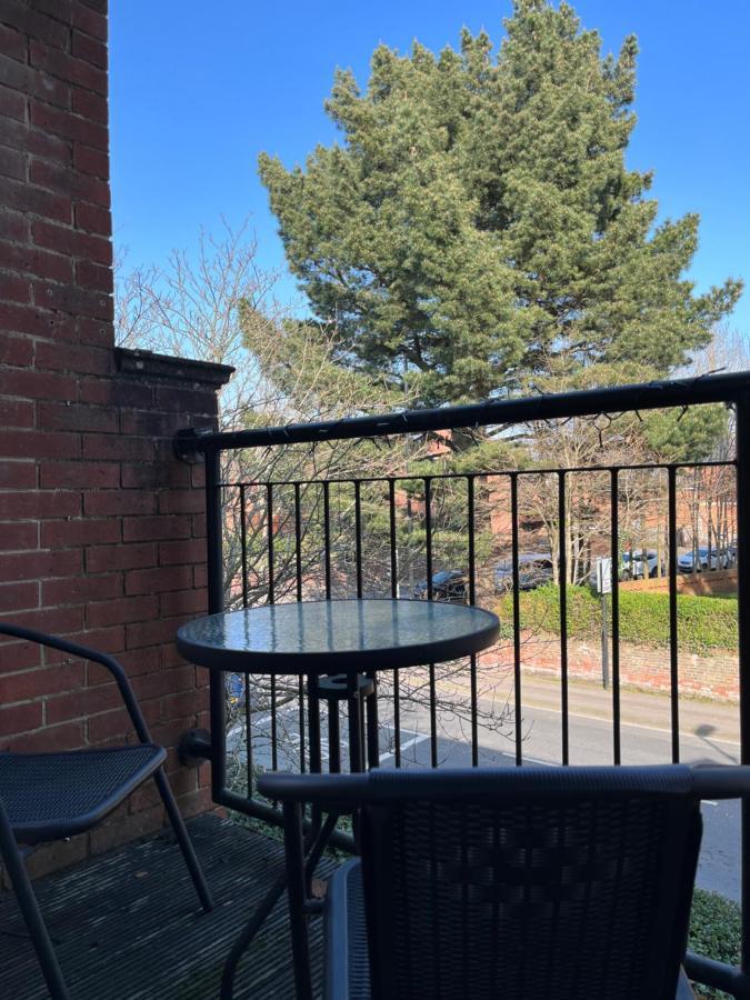 Archers 2 Bedrooms, Balcony, 2 Bathrooms, Free Parking, Wifi Southampton Exteriör bild