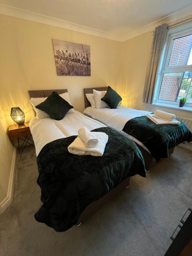 Archers 2 Bedrooms, Balcony, 2 Bathrooms, Free Parking, Wifi Southampton Exteriör bild